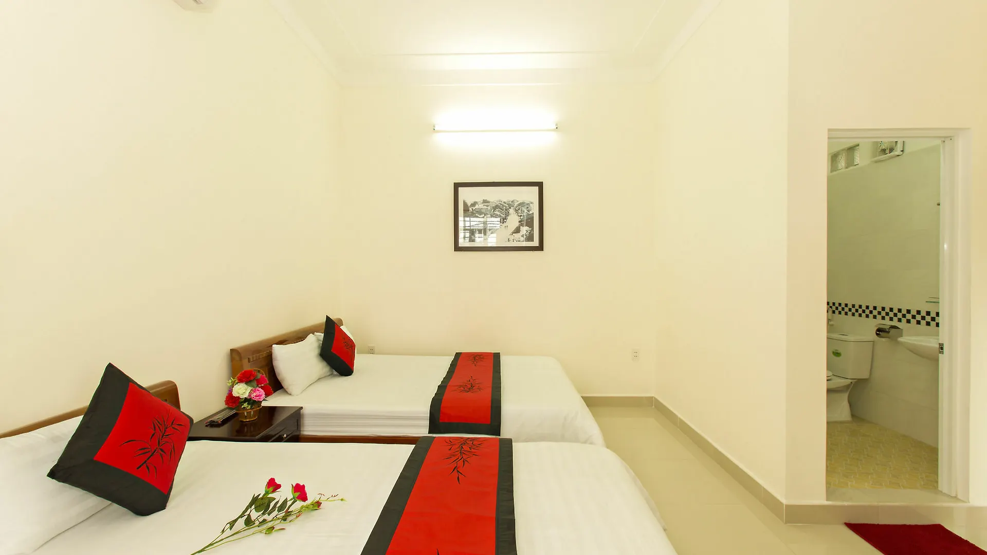 מלון הוי אן Hoa Thien Homestay
